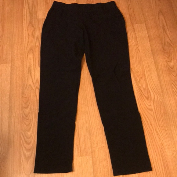 Eileen Fisher Black Straight Slim Leg Pull On Pants size M - Picture 1 of 7